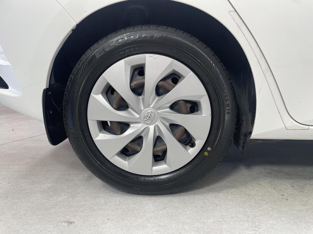 Photo '12' of Toyota Corolla