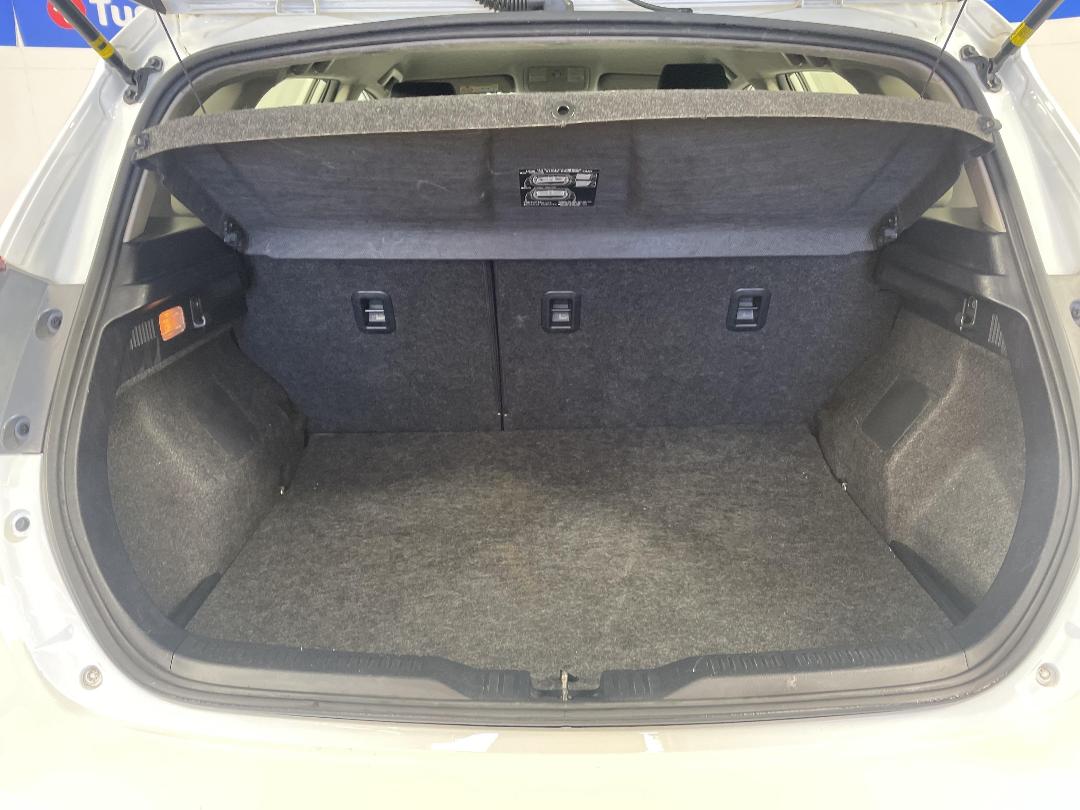 Photo '14' of Toyota Corolla