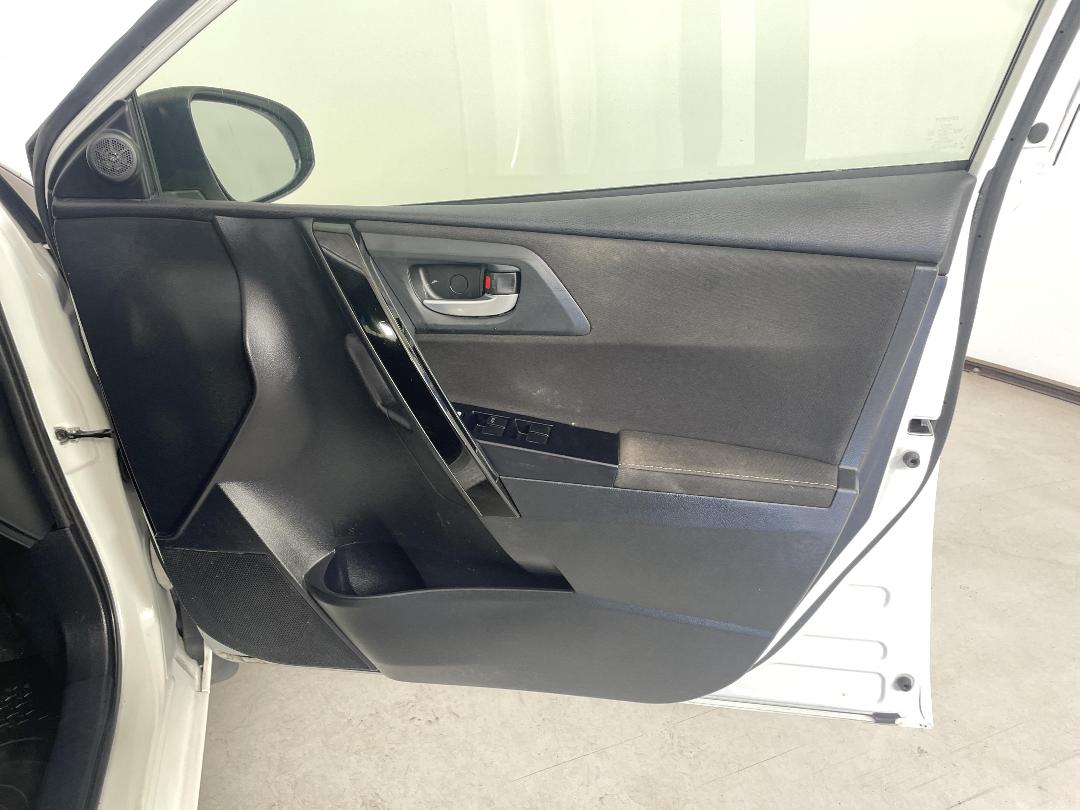 Photo '15' of Toyota Corolla