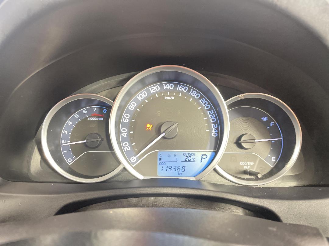 Photo '21' of Toyota Corolla