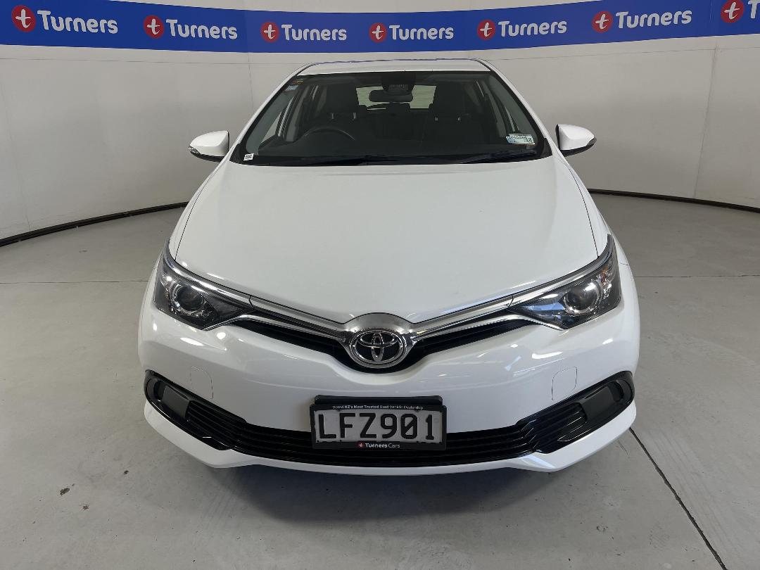 Photo '2' of Toyota Corolla