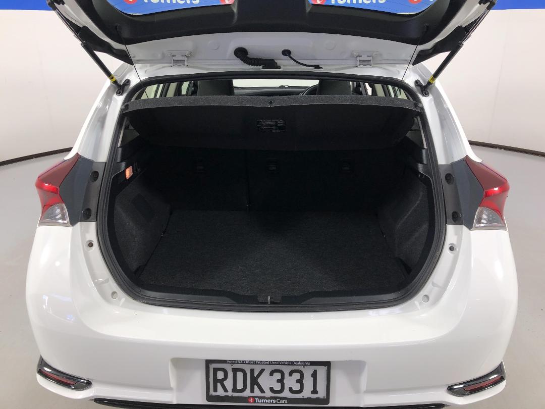 Photo '14' of Toyota Corolla