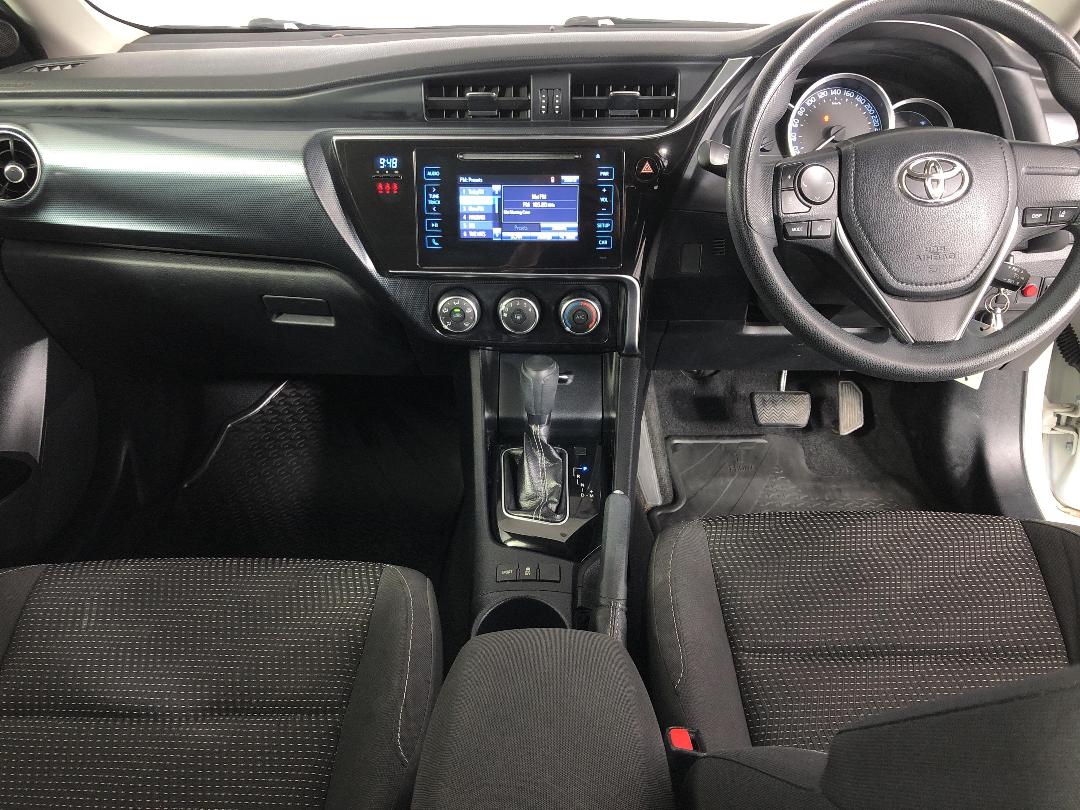 Photo '17' of Toyota Corolla