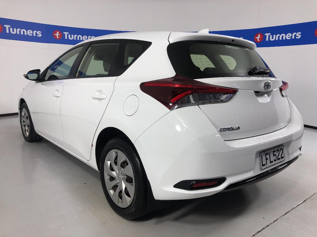 Photo '5' of Toyota Corolla Photo '5' of Toyota Corolla