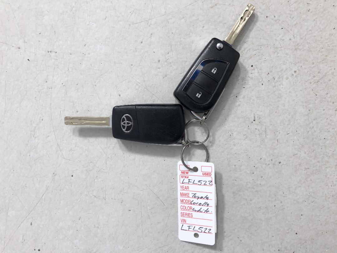 Photo '22' of Toyota Corolla Photo '22' of Toyota Corolla