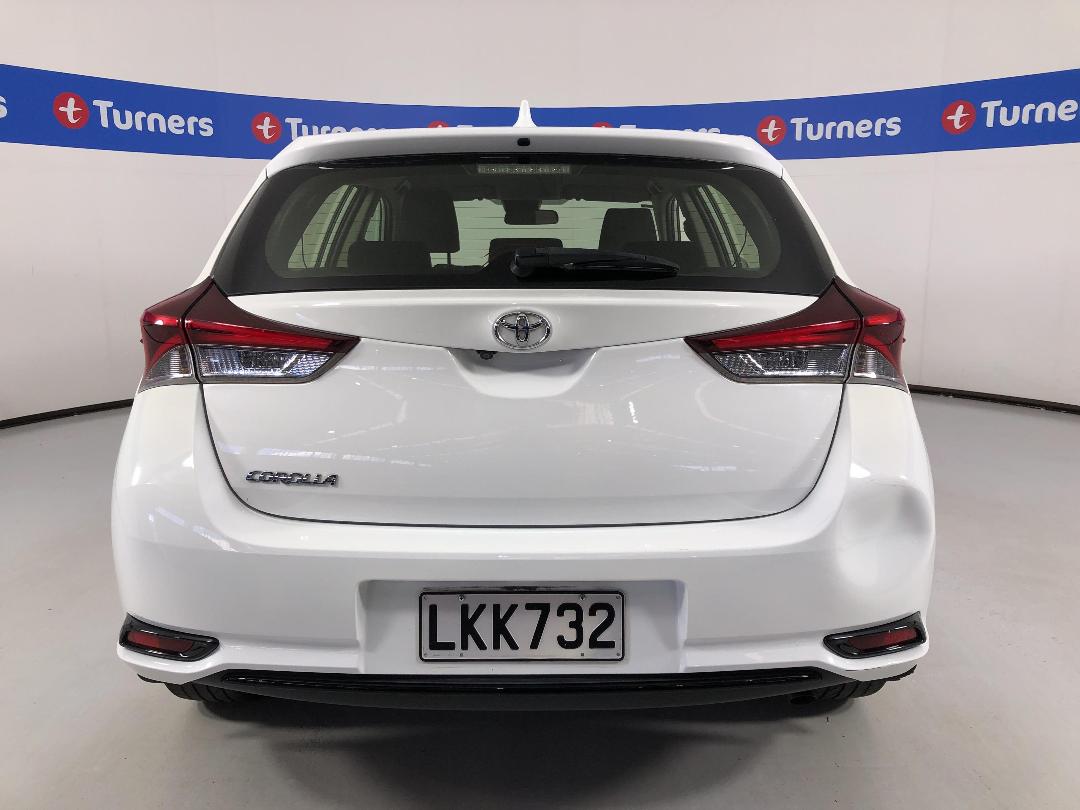 Photo '6' of Toyota Corolla Photo '6' of Toyota Corolla