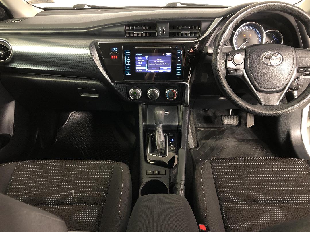 Photo '17' of Toyota Corolla Photo '17' of Toyota Corolla