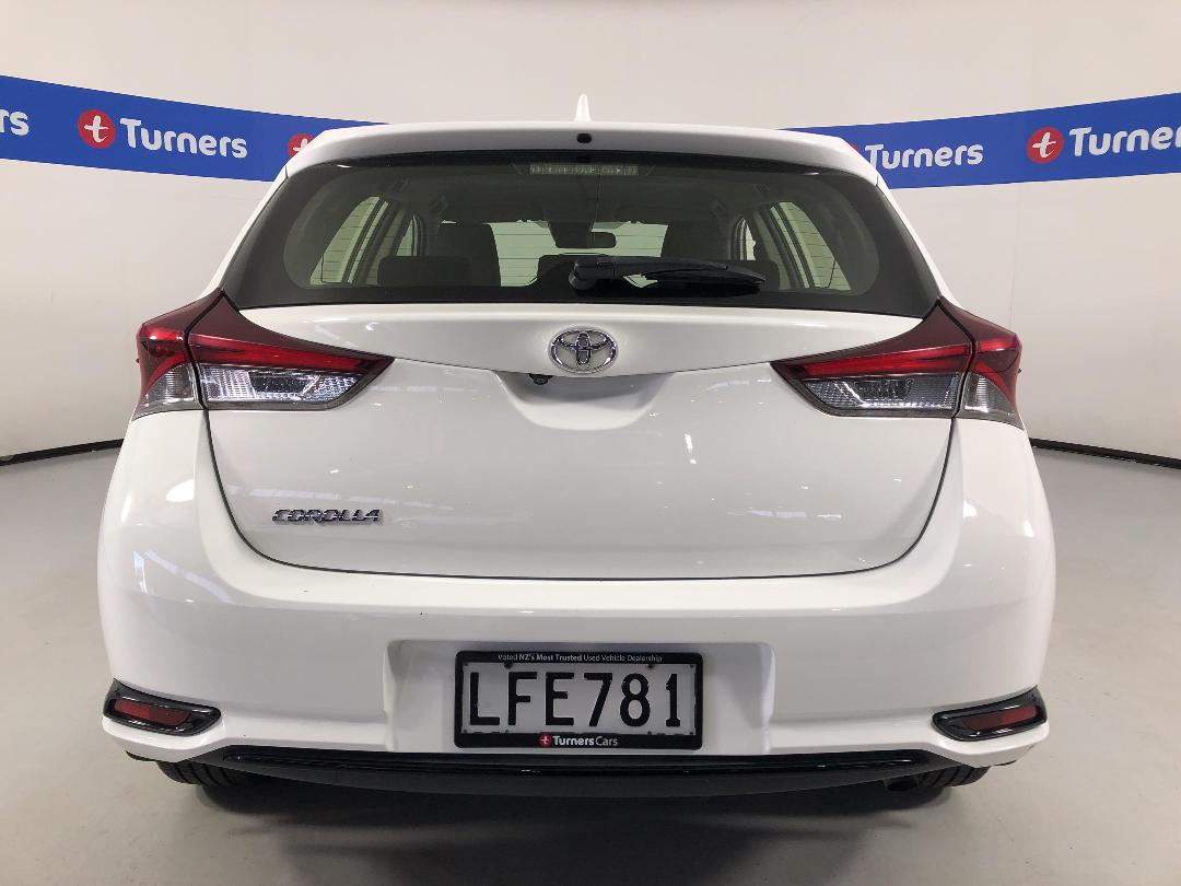 Photo '6' of Toyota Corolla