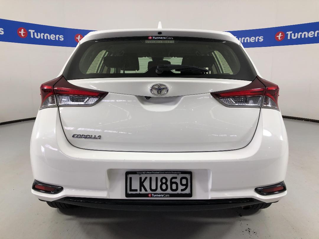 Photo '6' of Toyota Corolla