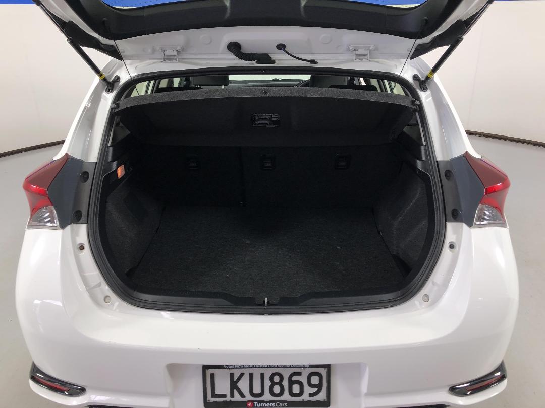 Photo '14' of Toyota Corolla