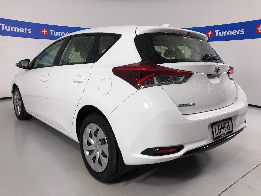 Photo '5' of Toyota Corolla Photo '5' of Toyota Corolla