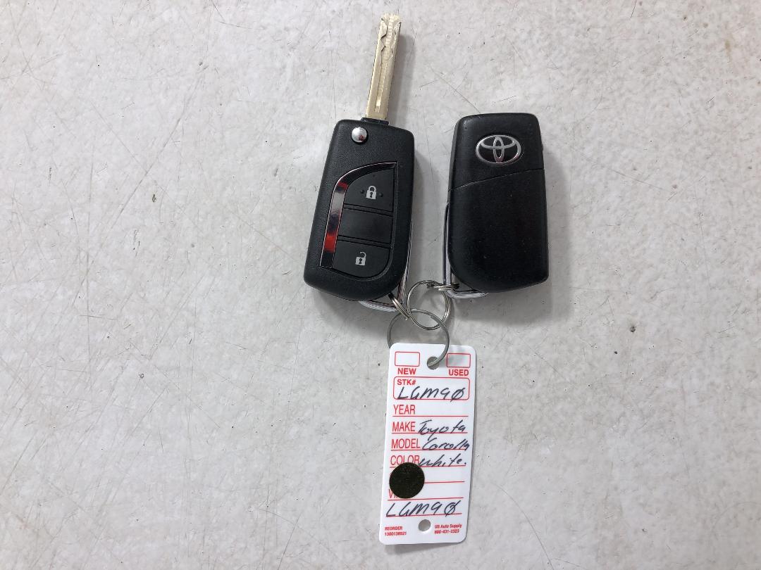 Photo '22' of Toyota Corolla Photo '22' of Toyota Corolla