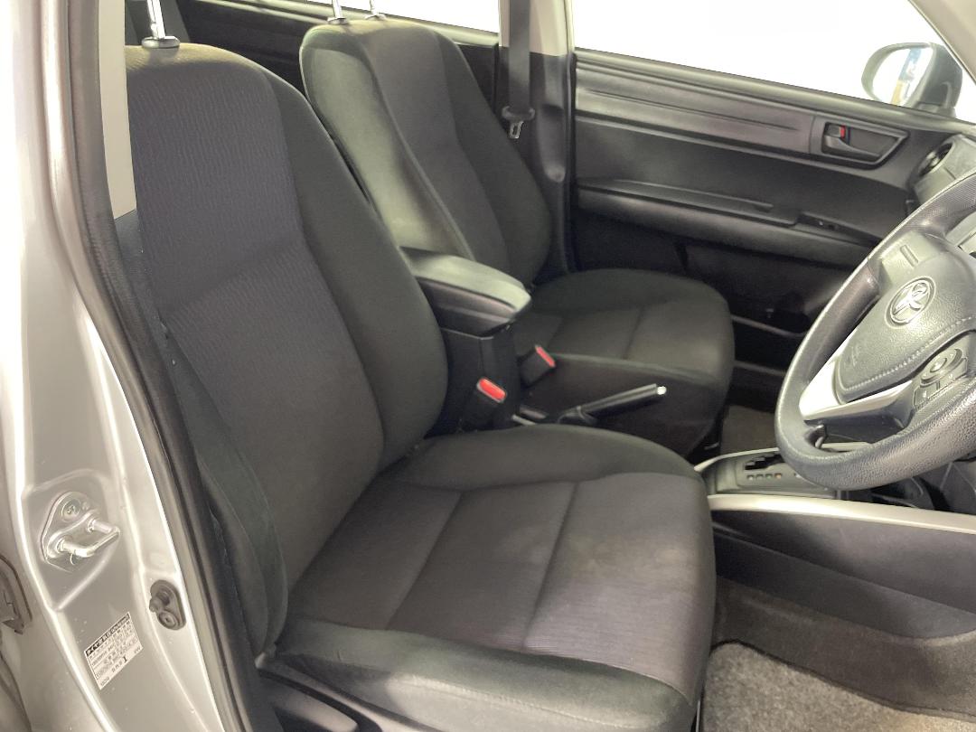 Photo '16' of Toyota Corolla