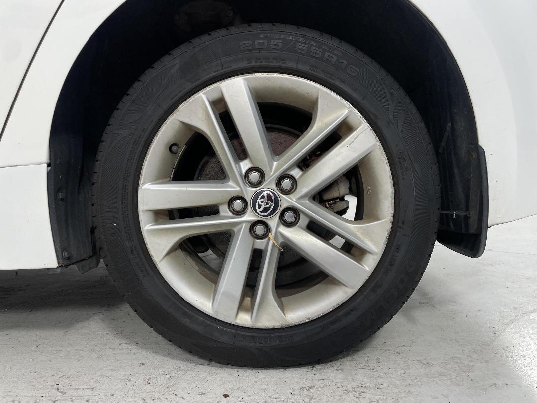 Photo '11' of Toyota Corolla GX