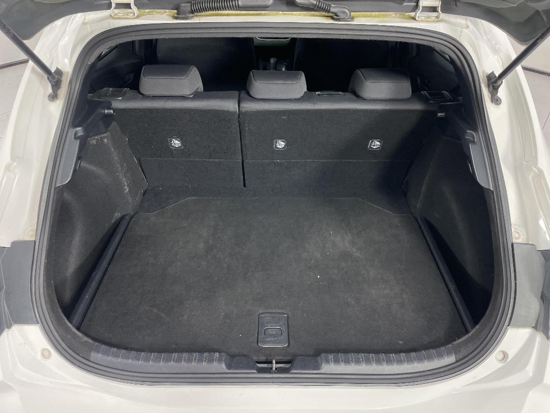 Photo '12' of Toyota Corolla GX