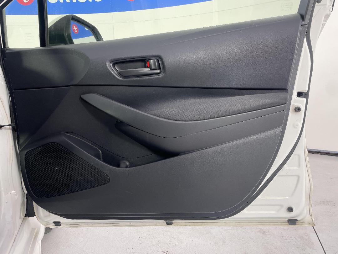 Photo '13' of Toyota Corolla GX