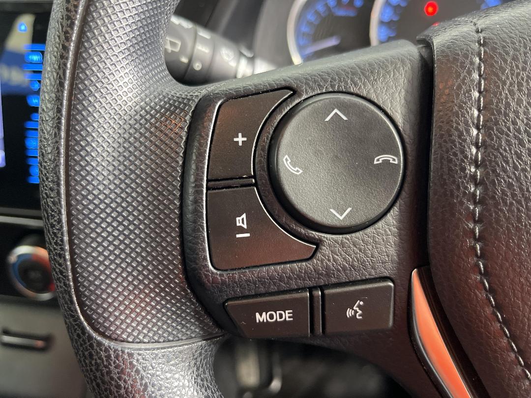 Photo '28' of Toyota Corolla