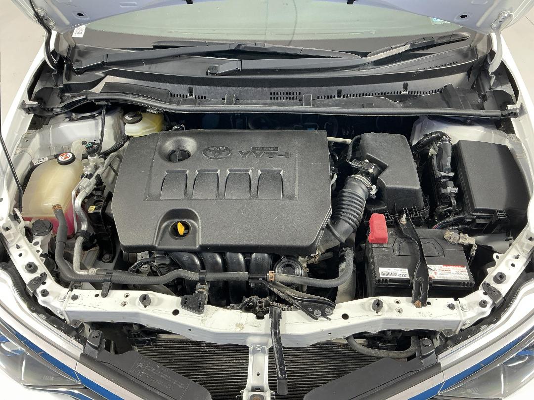 Photo '13' of Toyota Corolla