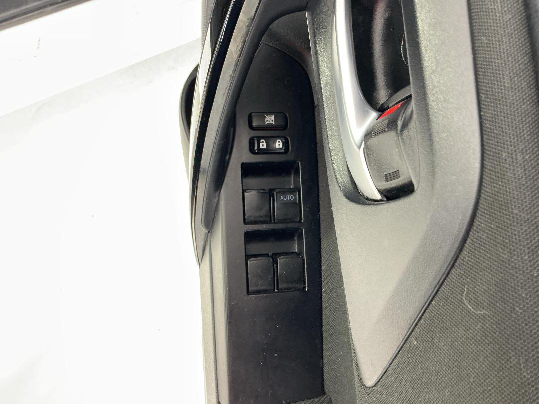 Photo '23' of Toyota Corolla