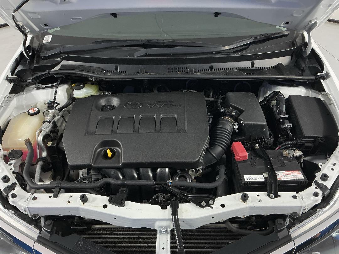 Photo '13' of Toyota Corolla