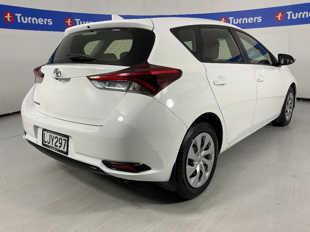 Photo '7' of Toyota Corolla