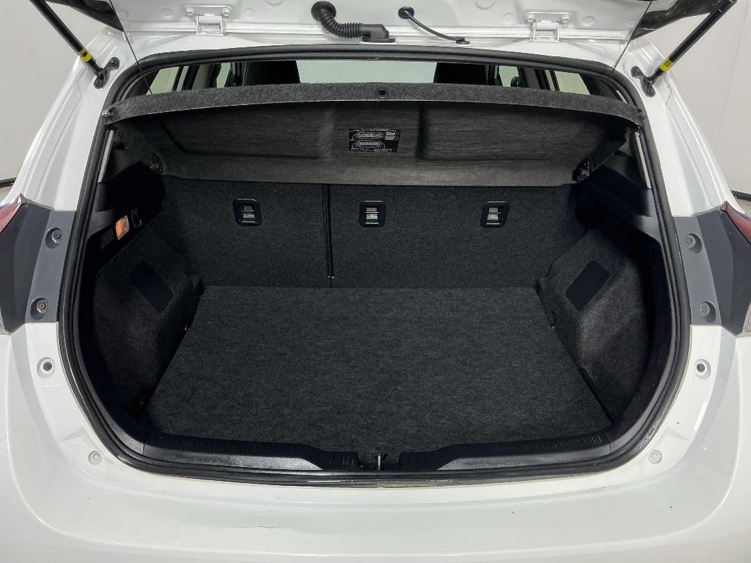 Photo '14' of Toyota Corolla