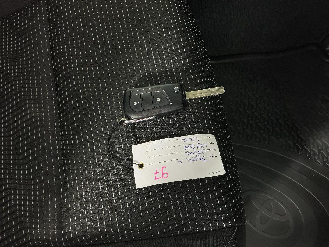 Photo '22' of Toyota Corolla