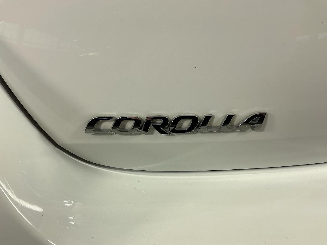 Photo '28' of Toyota Corolla