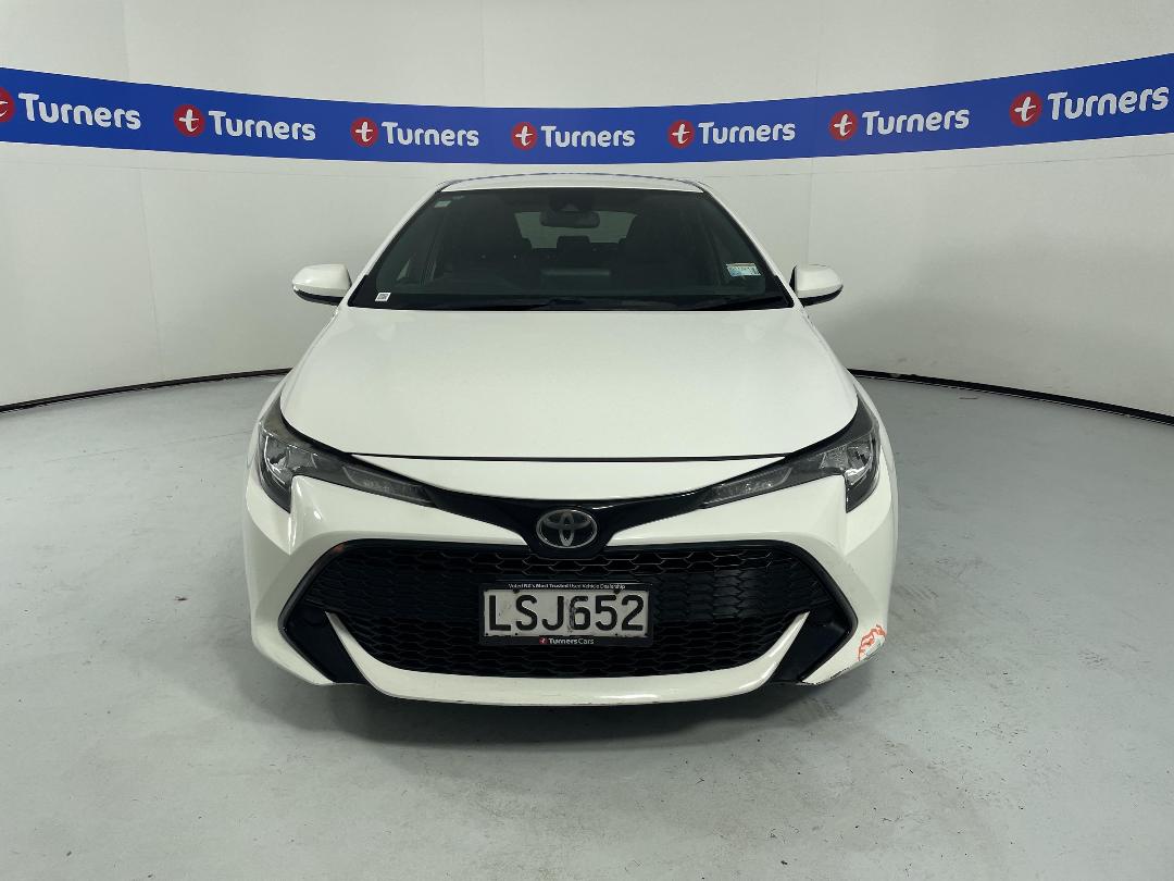 Photo '2' of Toyota Corolla Photo '2' of Toyota Corolla