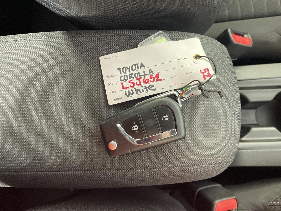 Photo '22' of Toyota Corolla Photo '22' of Toyota Corolla