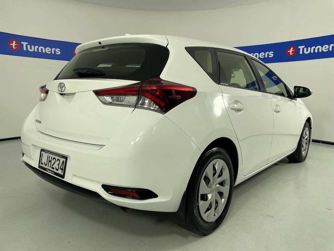 Photo '7' of Toyota Corolla