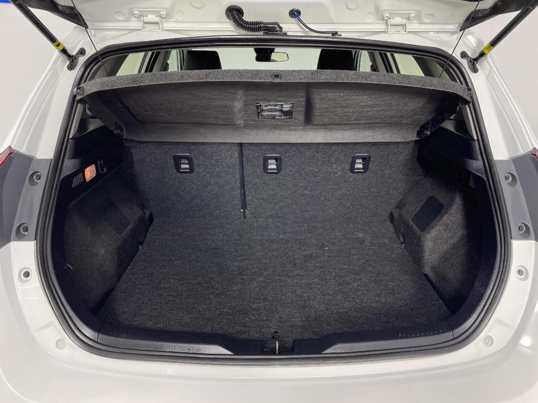 Photo '14' of Toyota Corolla