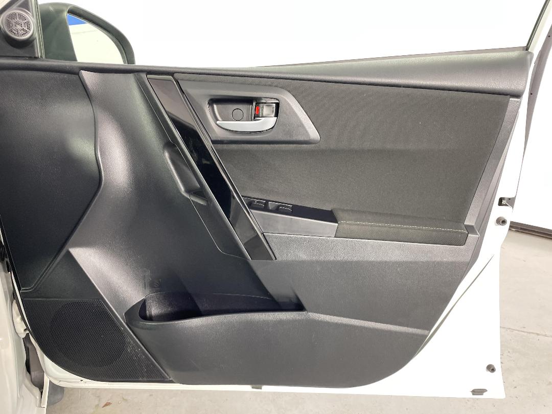 Photo '15' of Toyota Corolla Photo '15' of Toyota Corolla