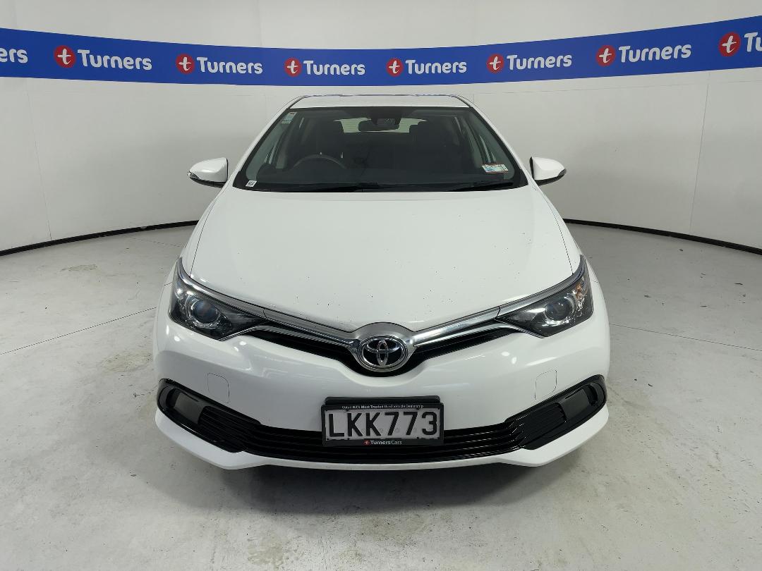 Photo '2' of Toyota Corolla