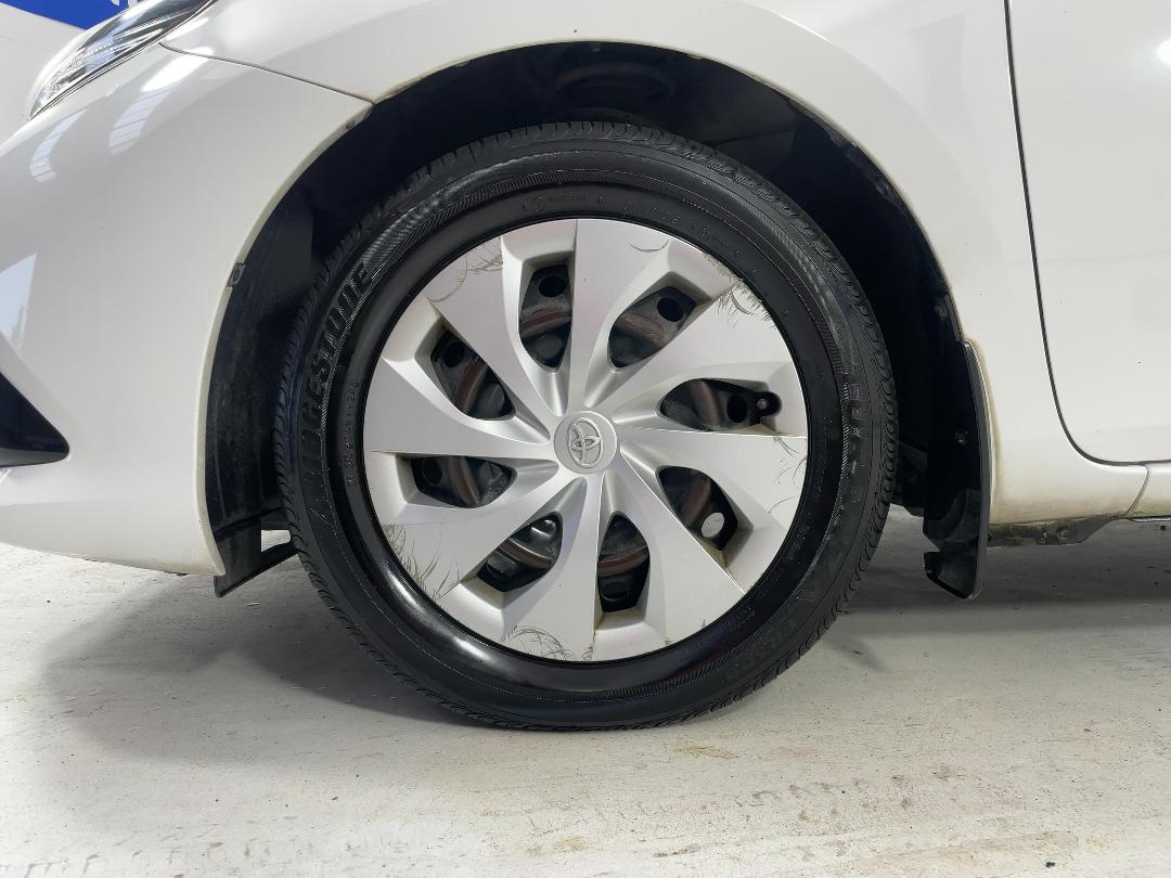 Photo '10' of Toyota Corolla