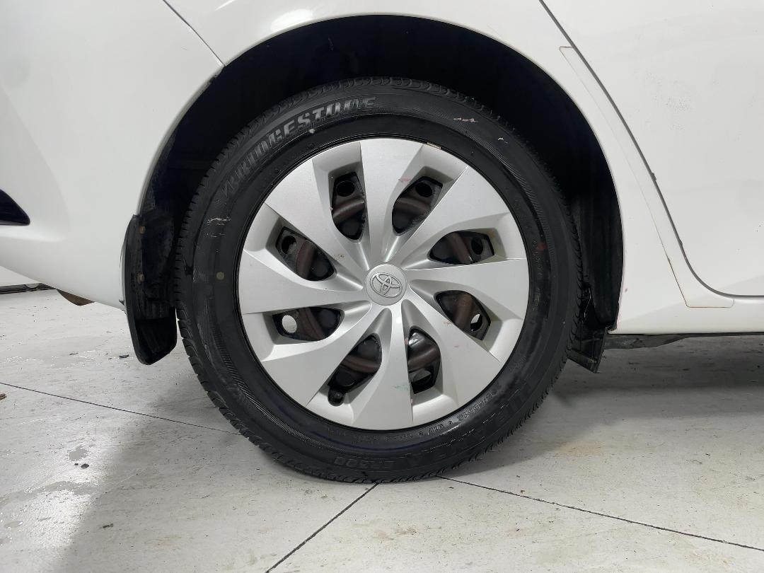 Photo '12' of Toyota Corolla