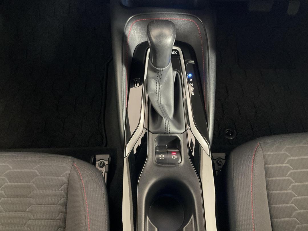 Photo '18' of Toyota Corolla