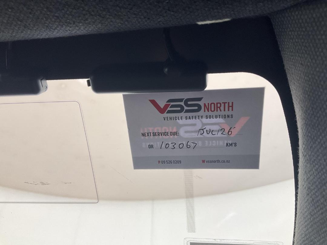 Photo '24' of Toyota Corolla