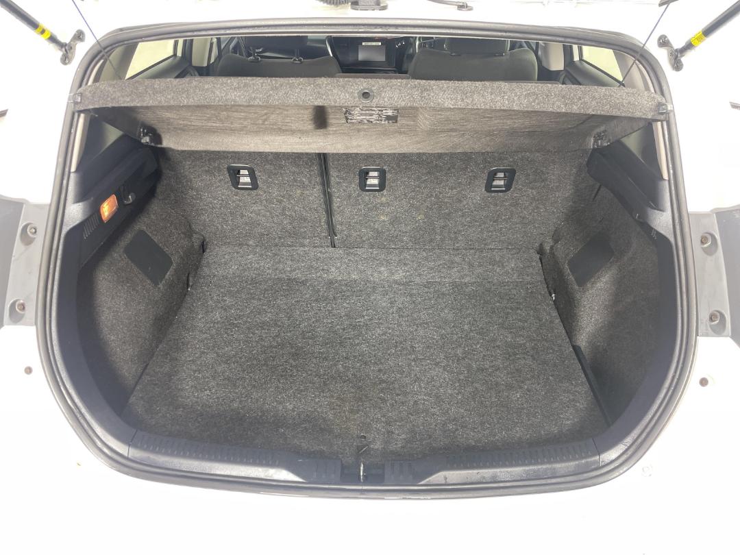 Photo '14' of Toyota Corolla Photo '14' of Toyota Corolla