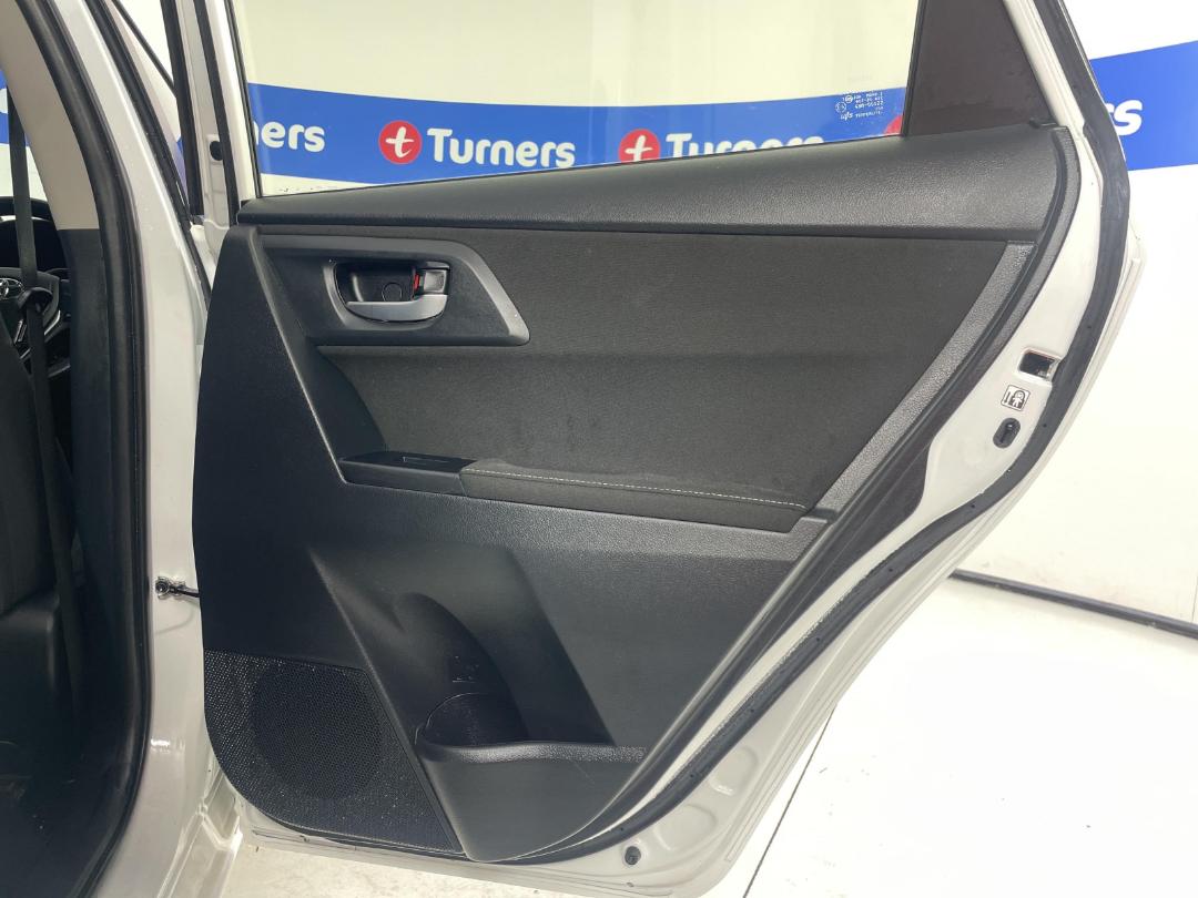 Photo '19' of Toyota Corolla Photo '19' of Toyota Corolla