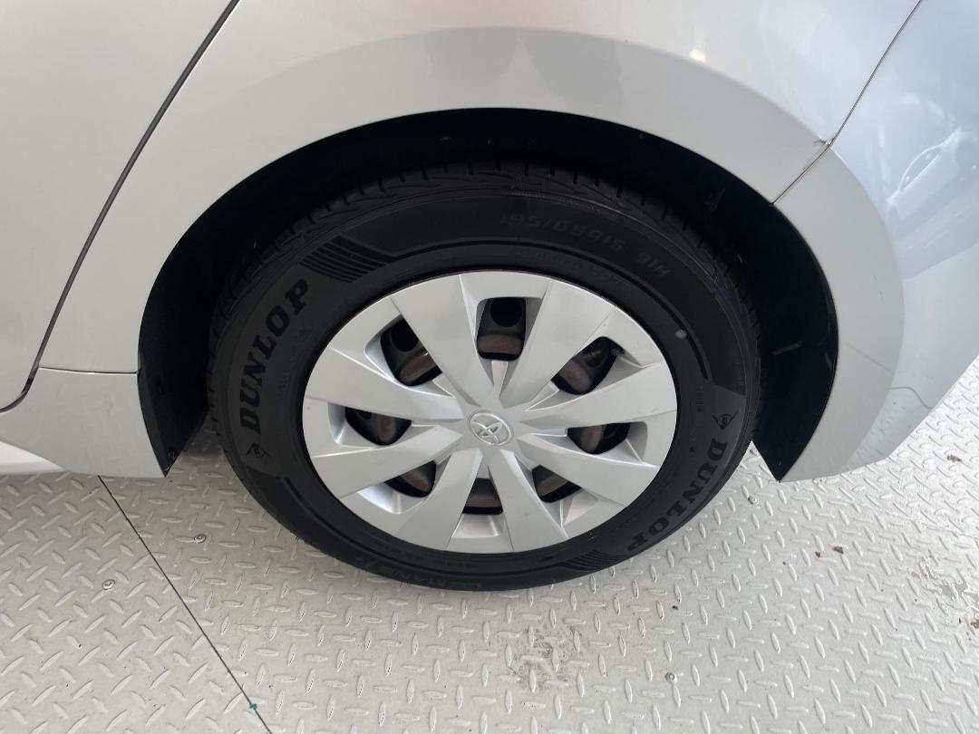 Photo '11' of Toyota Corolla