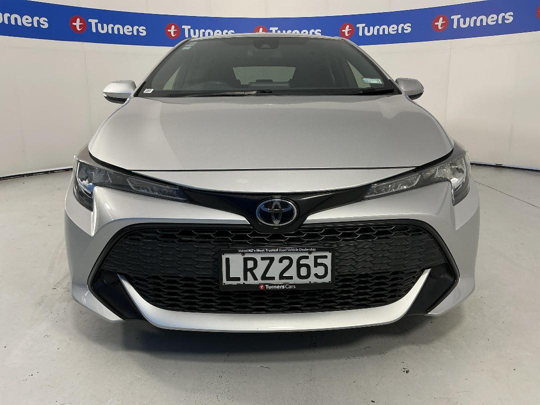 Photo '3' of Toyota Corolla GX Photo '3' of Toyota Corolla GX