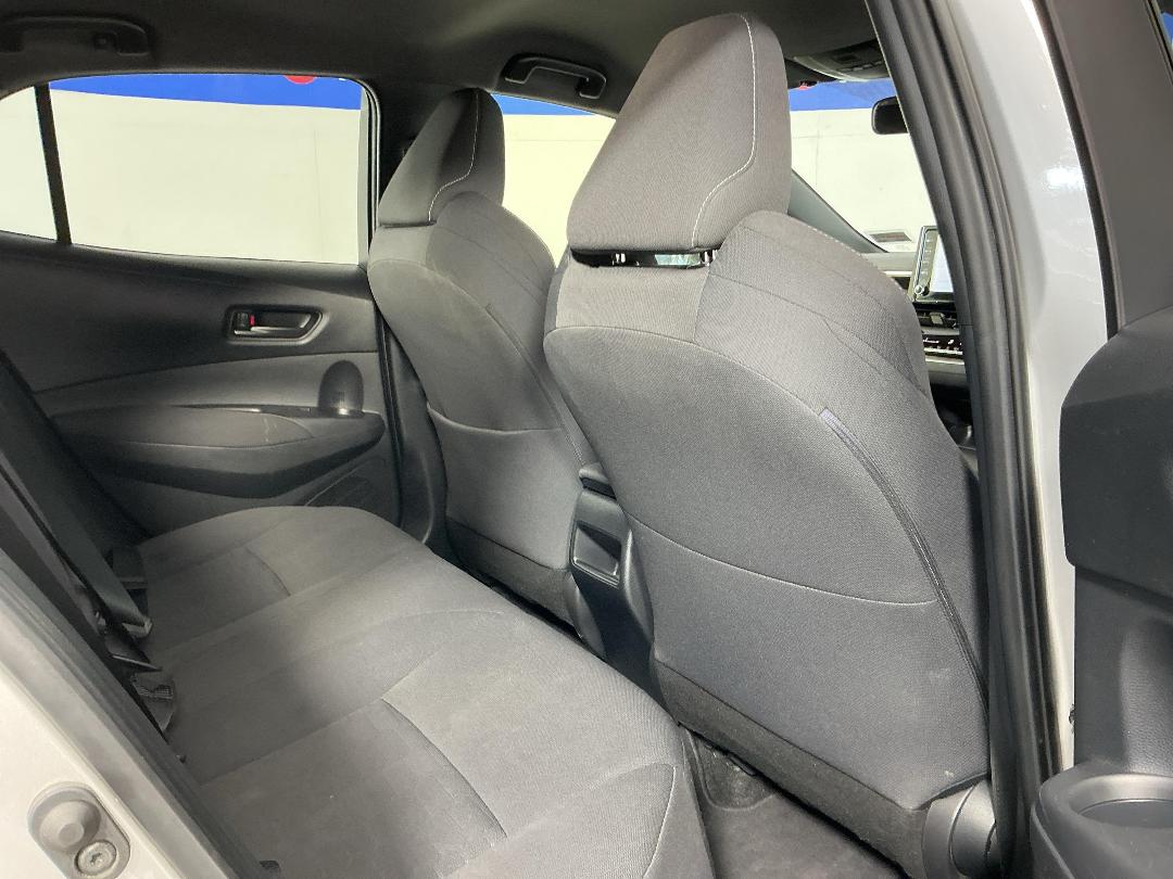 Photo '18' of Toyota Corolla GX Photo '18' of Toyota Corolla GX