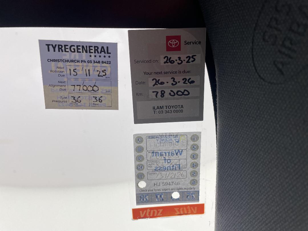 Photo '28' of Toyota Corolla