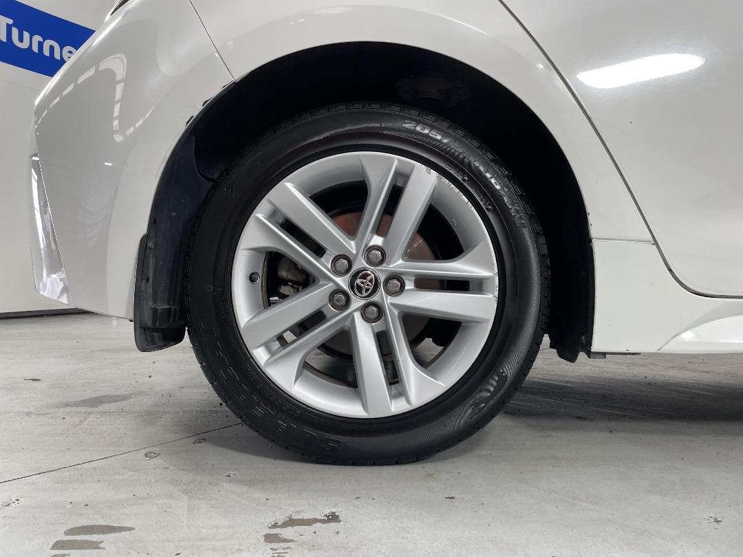 Photo '12' of Toyota Corolla