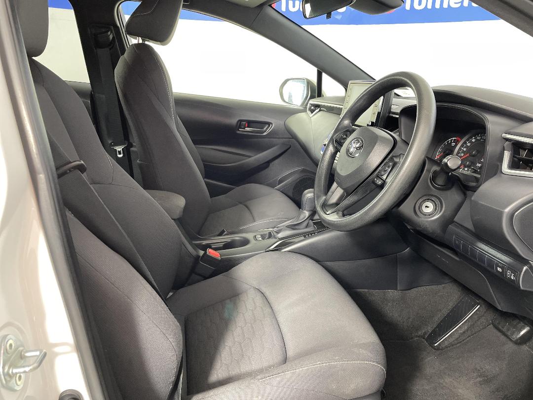 Photo '16' of Toyota Corolla