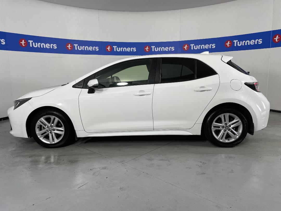 Photo '24' of Toyota Corolla