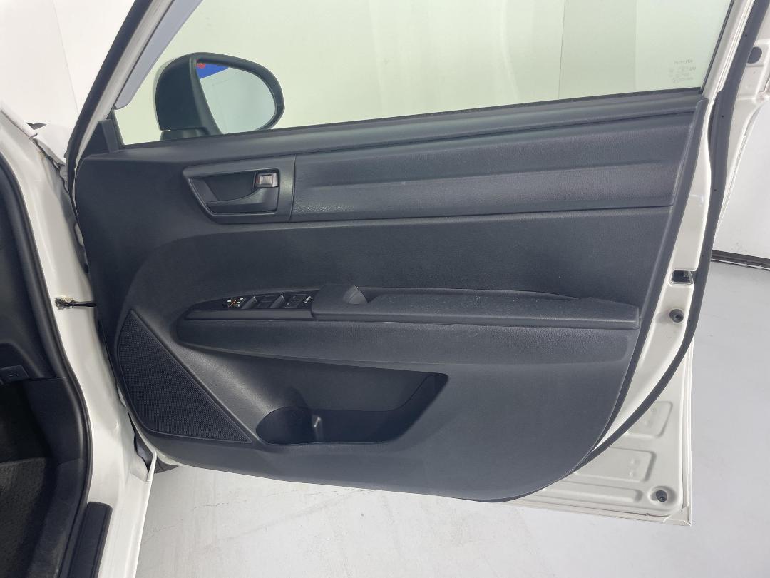 Photo '15' of Toyota Corolla Photo '15' of Toyota Corolla