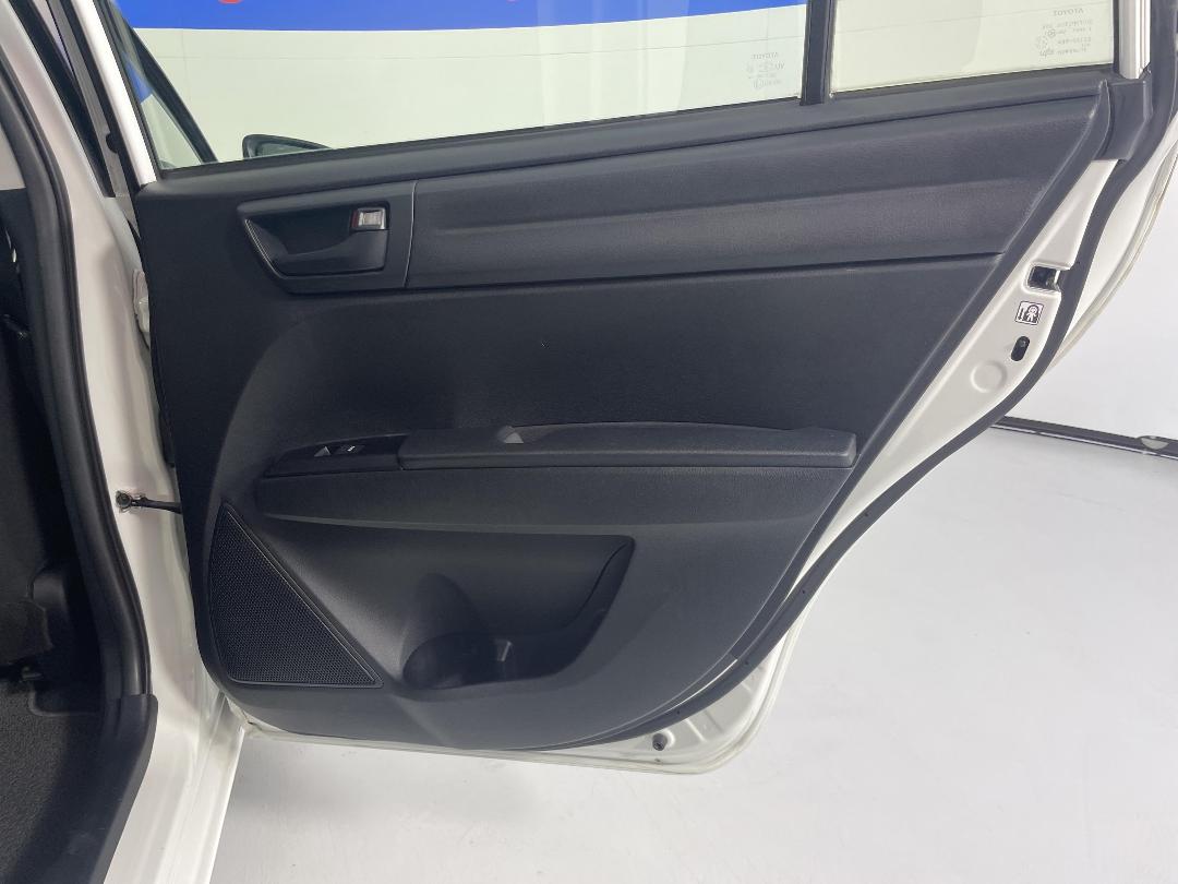 Photo '19' of Toyota Corolla Photo '19' of Toyota Corolla