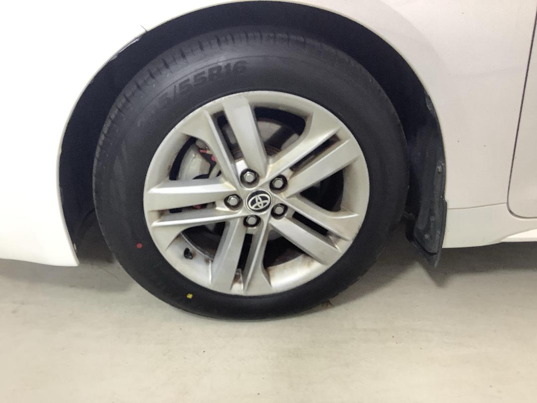 Photo '10' of Toyota Corolla